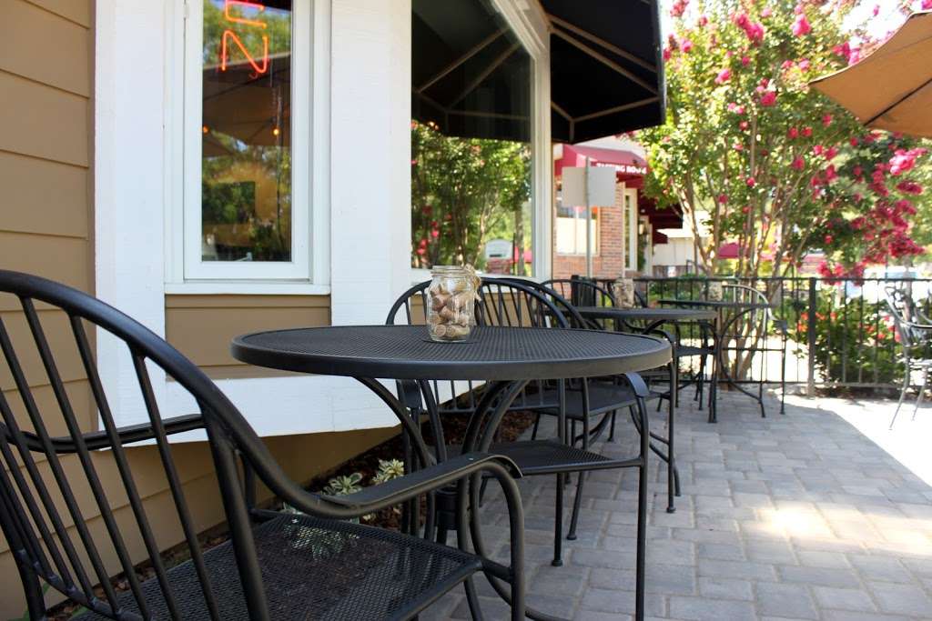 Big Basin Vineyards - Tasting Room | 14598 Big Basin Way Suite B, Saratoga, CA 95070, USA | Phone: (408) 564-7346