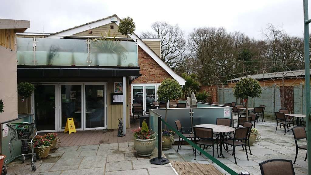 Twig and Spoon | Ash Lane, Ash, West Kingsdown, Nr Sevenoaks TN15 7EG, UK | Phone: 01474 852788