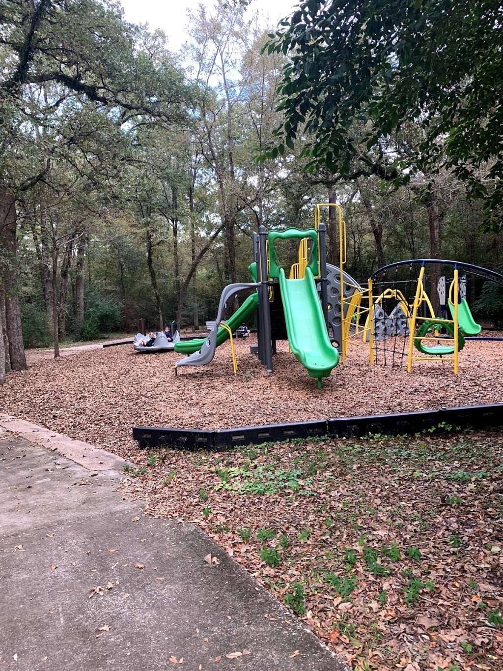 Crossvine Park | 2709 Crossvine Cir, The Woodlands, TX 77380, USA | Phone: (281) 210-3800