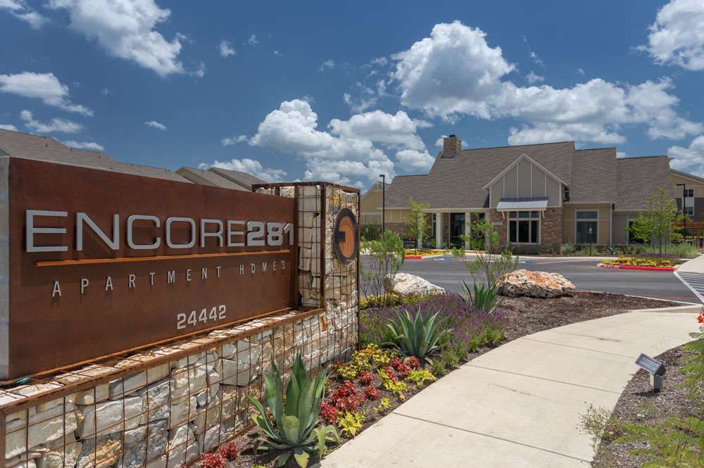 Encore 281 Apartments | 24442 N, U.S. Hwy 281 N, San Antonio, TX 78258, USA | Phone: (210) 764-3838