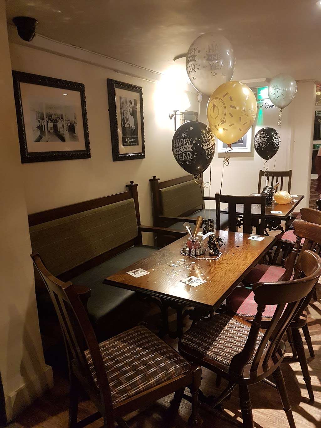 The Red Lion | 26 London Rd, Woolmer Green, Knebworth SG3 6JP, UK | Phone: 01438 811678