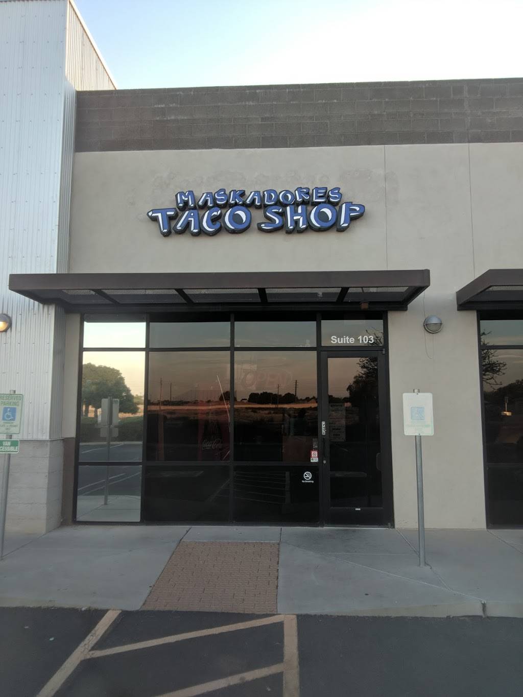 Maskadores taco shop | 1530 S Val Vista Dr, Gilbert, AZ 85296, USA | Phone: (480) 570-8298