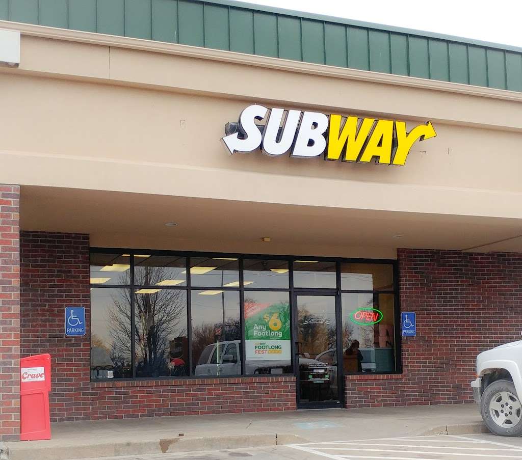 Subway | 1800 E 23rd St #1800i, Lawrence, KS 66046, USA | Phone: (785) 331-0030