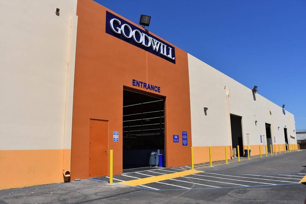 Goodwill Outlet and Donation Center | 2383 Via Segundo #2815, San Ysidro, CA 92173, USA | Phone: (619) 690-1795