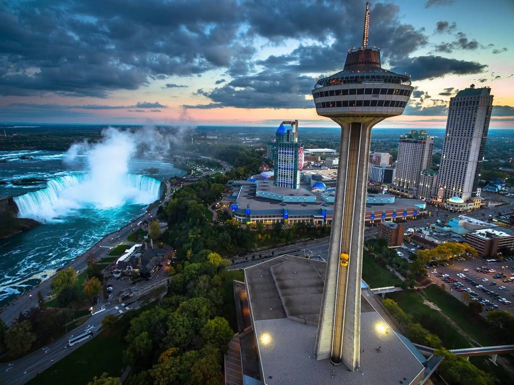 Skylon Tower | 5200 Robinson St, Niagara Falls, ON L2G 2A3, Canada | Phone: (905) 356-2651
