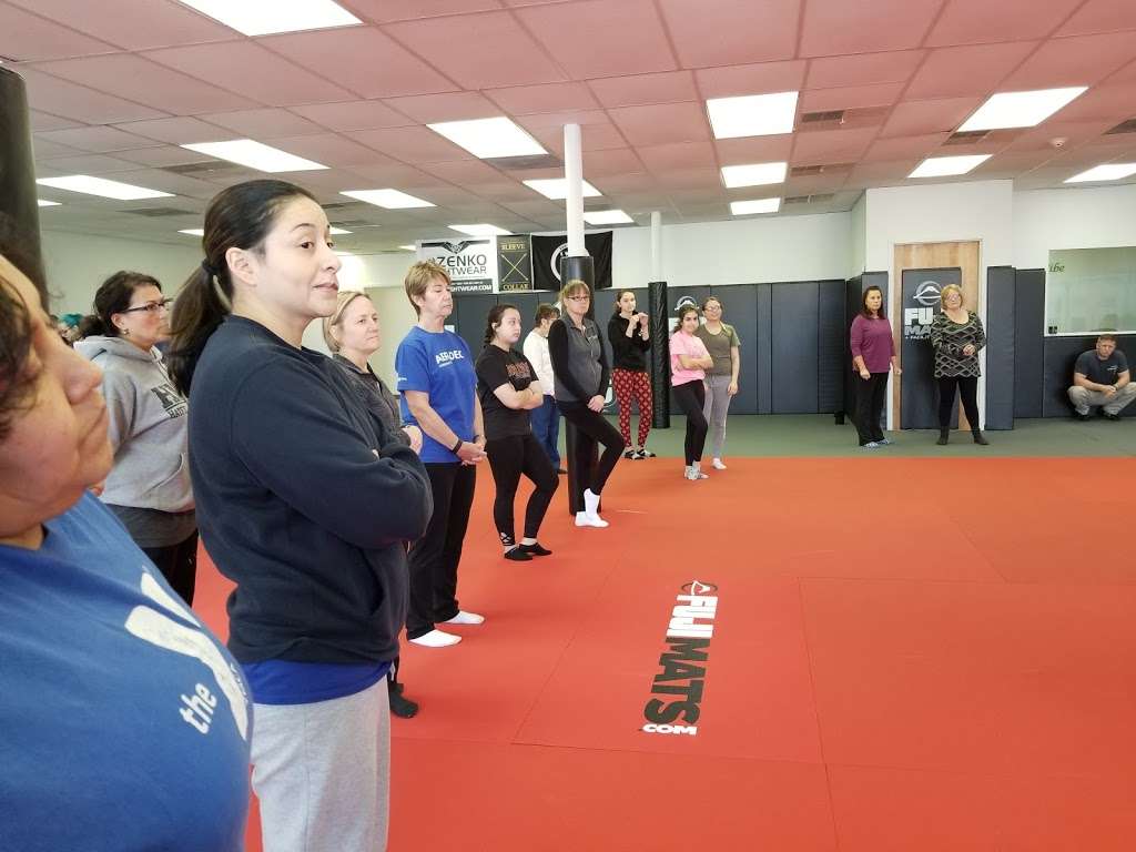SBG Illinois Martial Arts and Fitness | 1341 Manor Ct, Elgin, IL 60123 | Phone: (224) 325-5246