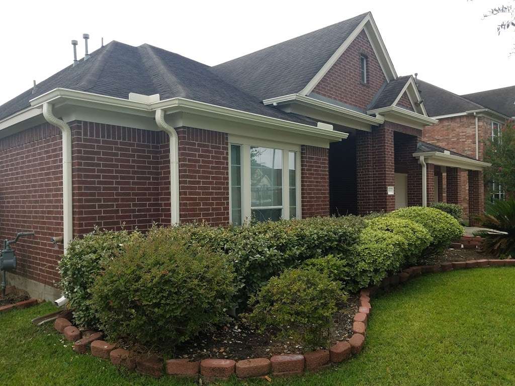 Houston Roofing and Gutters | 5707 Addicks Satsuma Rd, Houston, TX 77084 | Phone: (832) 683-4175