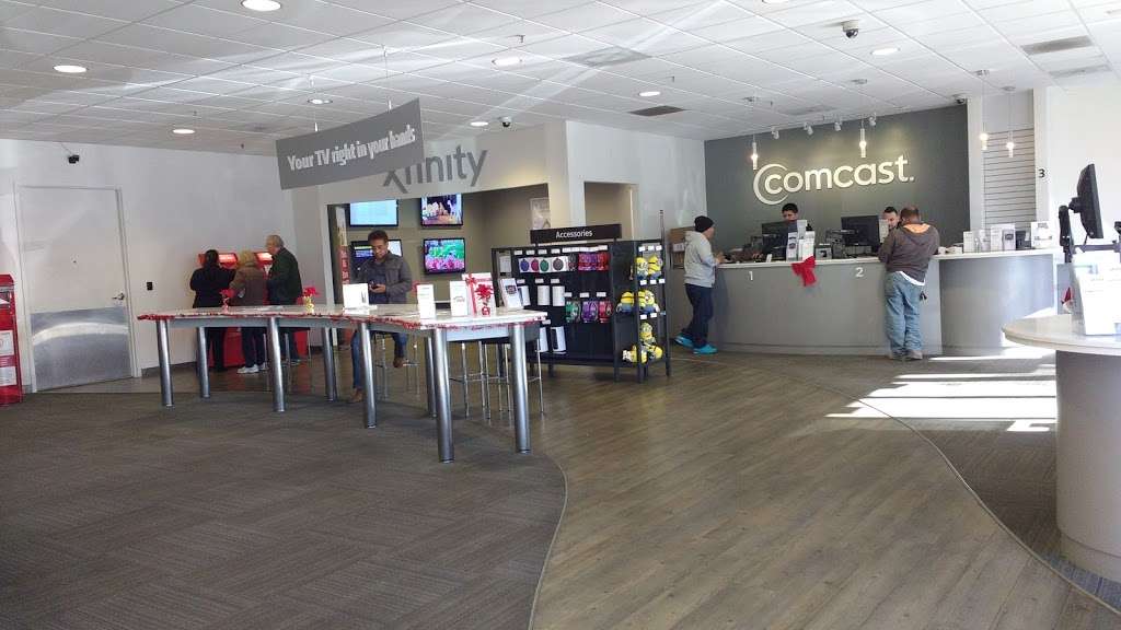 Xfinity Store by Comcast | 717 E El Camino Real Suite 8, Sunnyvale, CA 94087, USA | Phone: (800) 934-6489