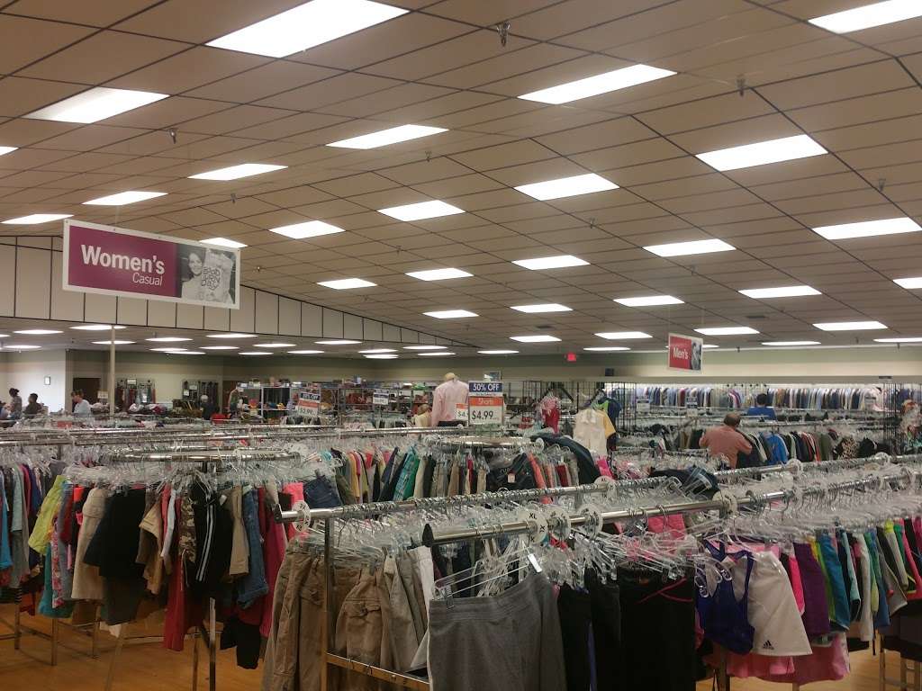 Goodwill Thrift Store & Donation Center | 3106 N Shiloh Rd, Garland, TX 75044, USA | Phone: (972) 530-4542