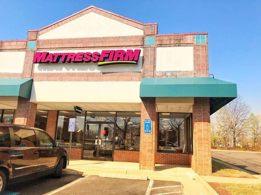 Mattress Firm Pickwick Square | 5700 Pickwick Rd, Centreville, VA 20121, USA | Phone: (703) 266-6357