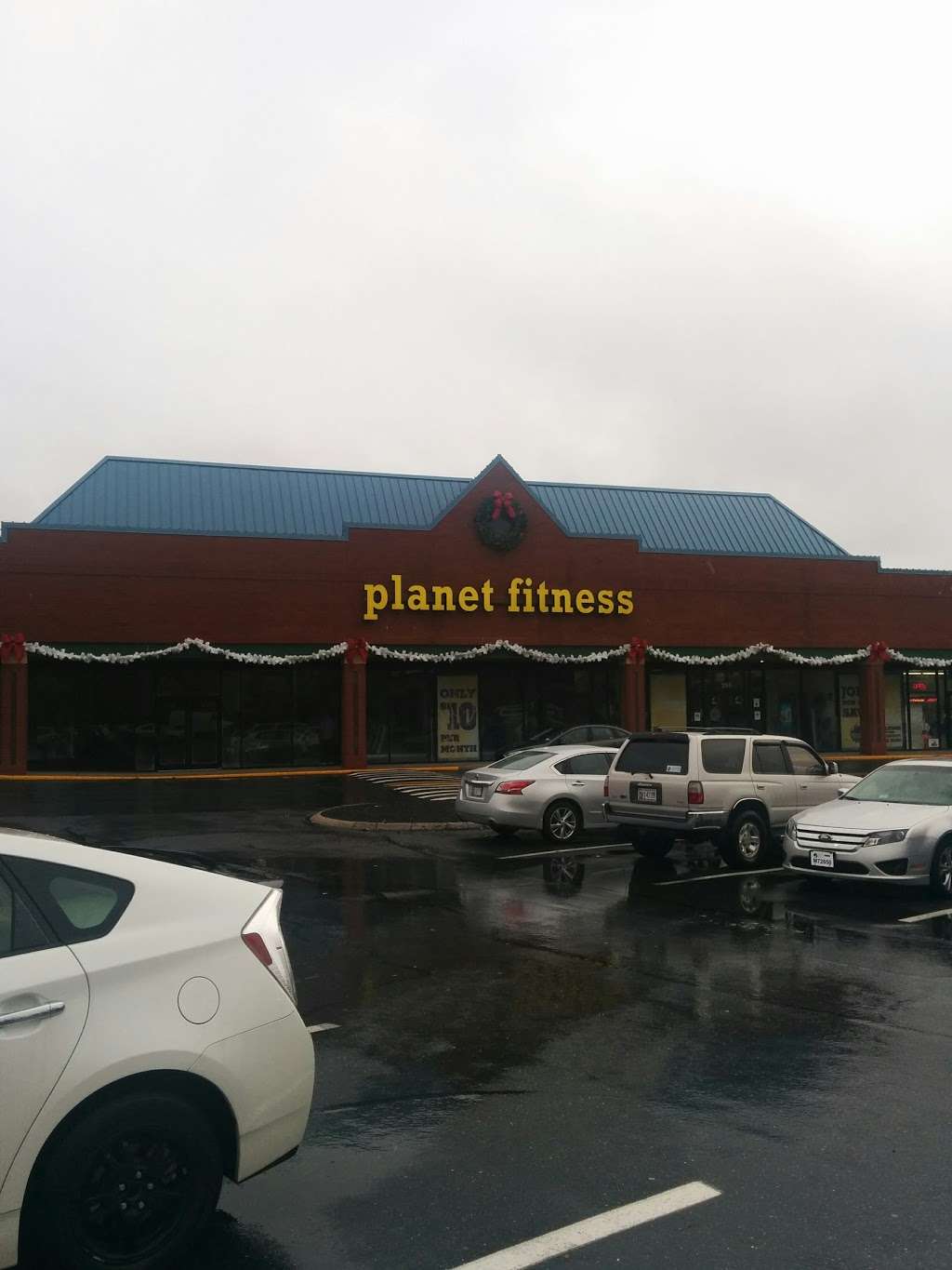 Planet Fitness | 255 Muddy Branch Rd, Gaithersburg, MD 20878, USA | Phone: (301) 337-7701