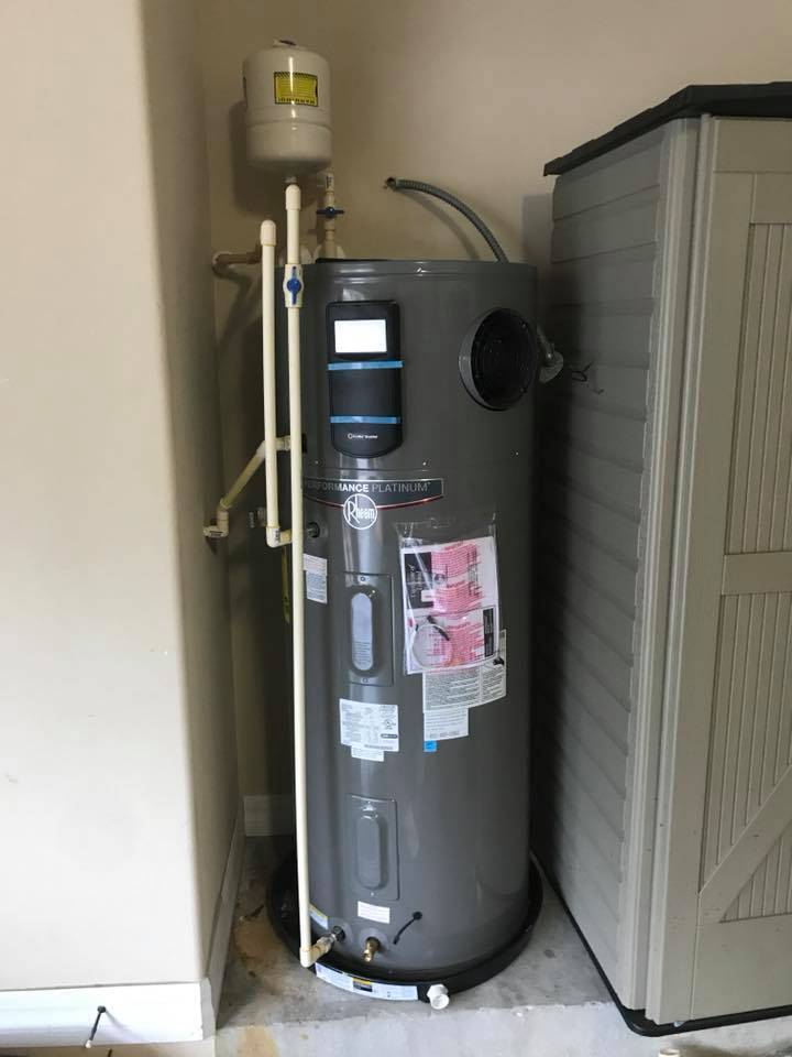 Orlando Water Heater Guy | 7149 Wooded Village Ln, Orlando, FL 32835, USA | Phone: (407) 710-6272