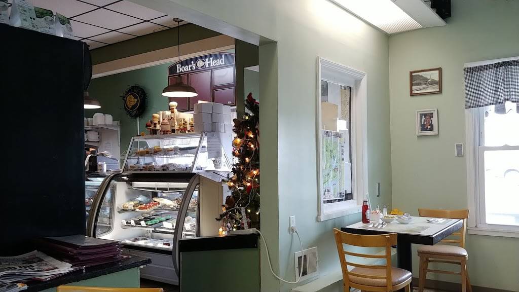 Bay Ave Bakery & Cafe | 111 Bay Ave, Highlands, NJ 07732, USA | Phone: (732) 291-3480