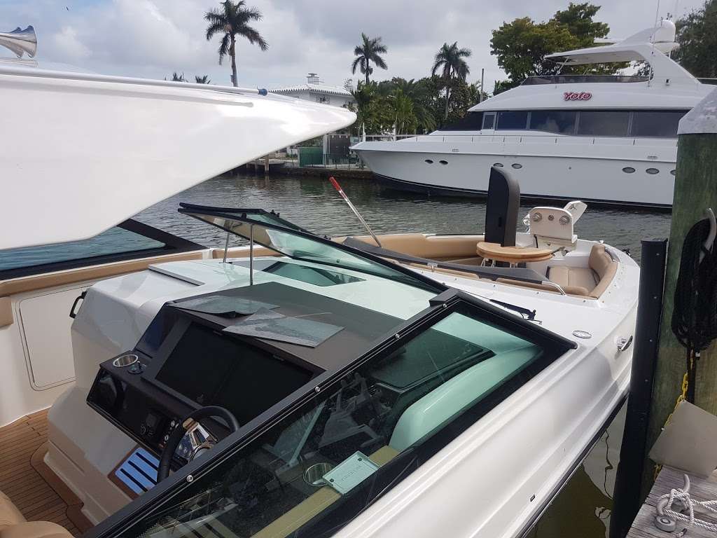 MarineMax Miami | 700 NE 79th St, Miami, FL 33138, USA | Phone: (305) 758-5786