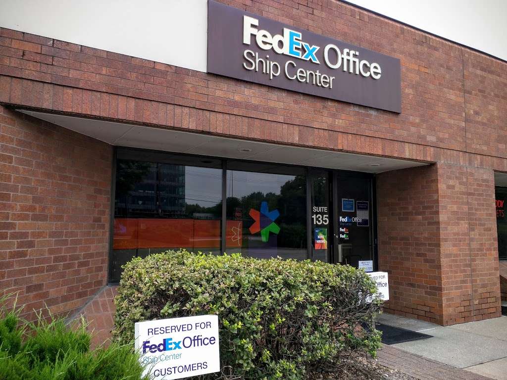 FedEx Office Ship Center | 6600 College Blvd Suite 135, Overland Park, KS 66211 | Phone: (913) 491-3407