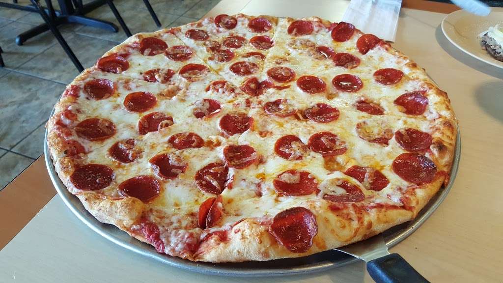 Diginos Pizza Orlando | 4751 Old Goldenrod Rd, Orlando, FL 32822 | Phone: (407) 203-2332