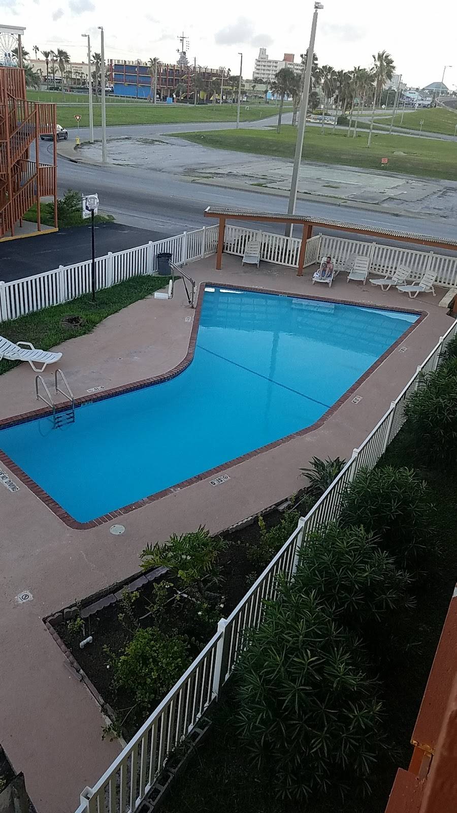 Knights Inn Corpus Christi at North Beach | 3615 Timon Blvd, Corpus Christi, TX 78402, USA | Phone: (361) 883-4411