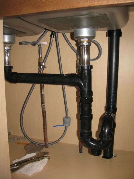 4 Fast Plumber Arlington | 133 S Abingdon St, Arlington, VA 22204, USA | Phone: (571) 409-6068