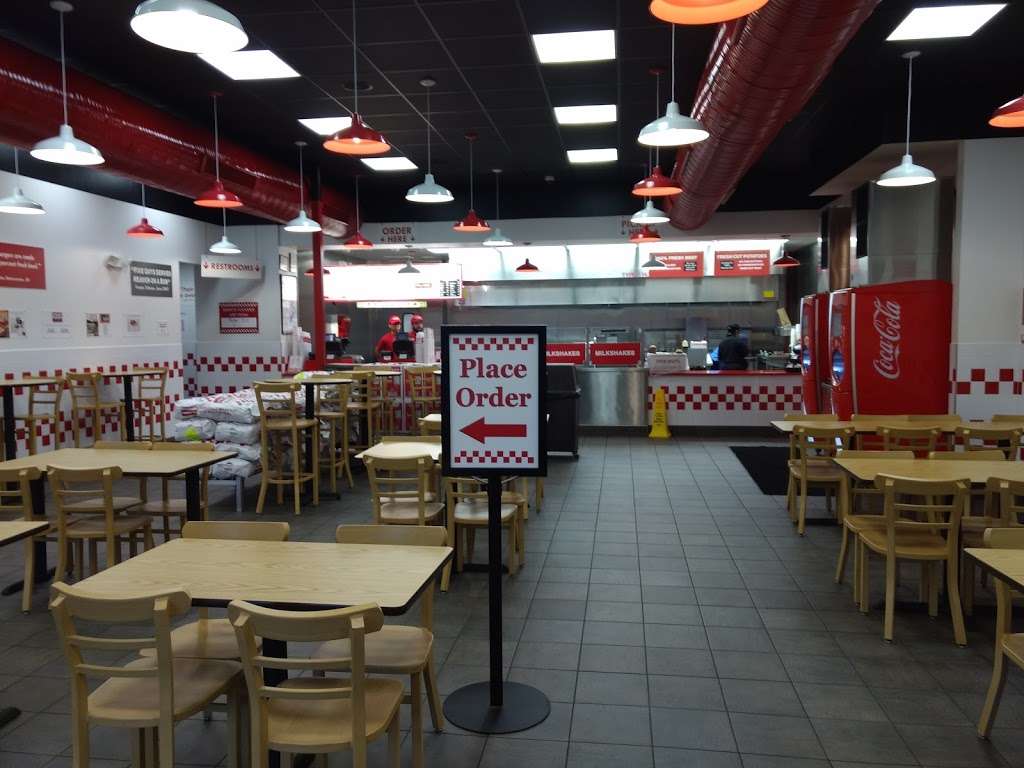 Five Guys | 6441 Lee Hwy, Warrenton, VA 20187, USA | Phone: (540) 878-2065