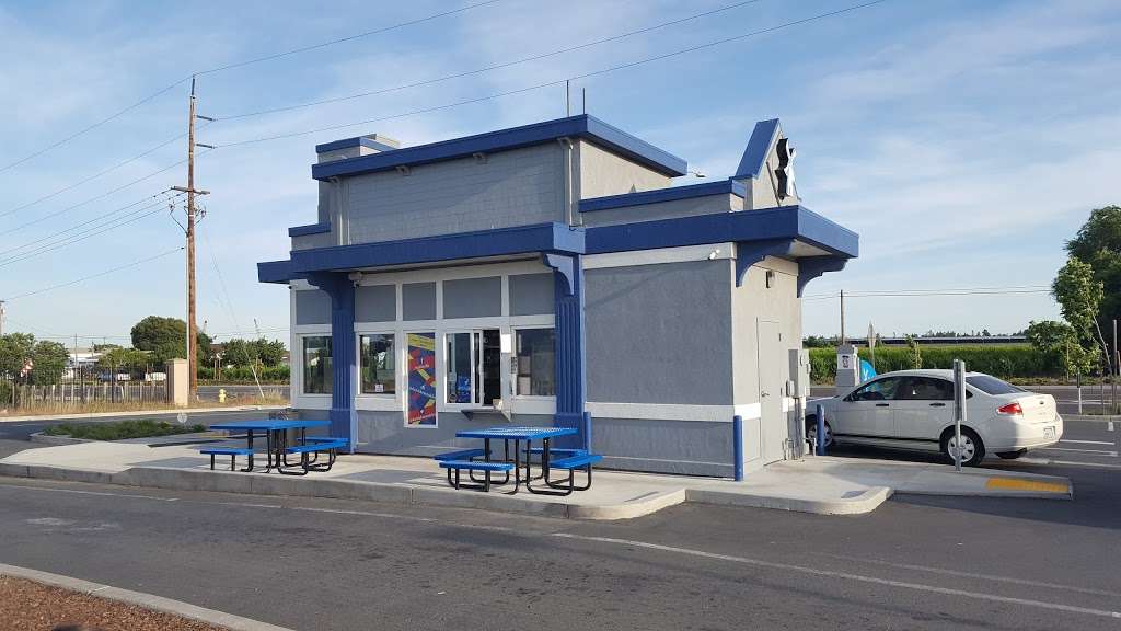 Dutch Bros - 1092 Main St, Oakley, CA 94561