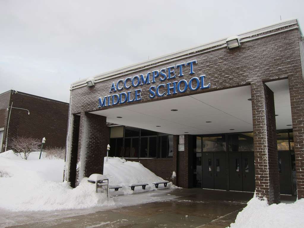 Accompsett Middle School | 660 Meadow Rd, Smithtown, NY 11787, USA | Phone: (631) 382-2305