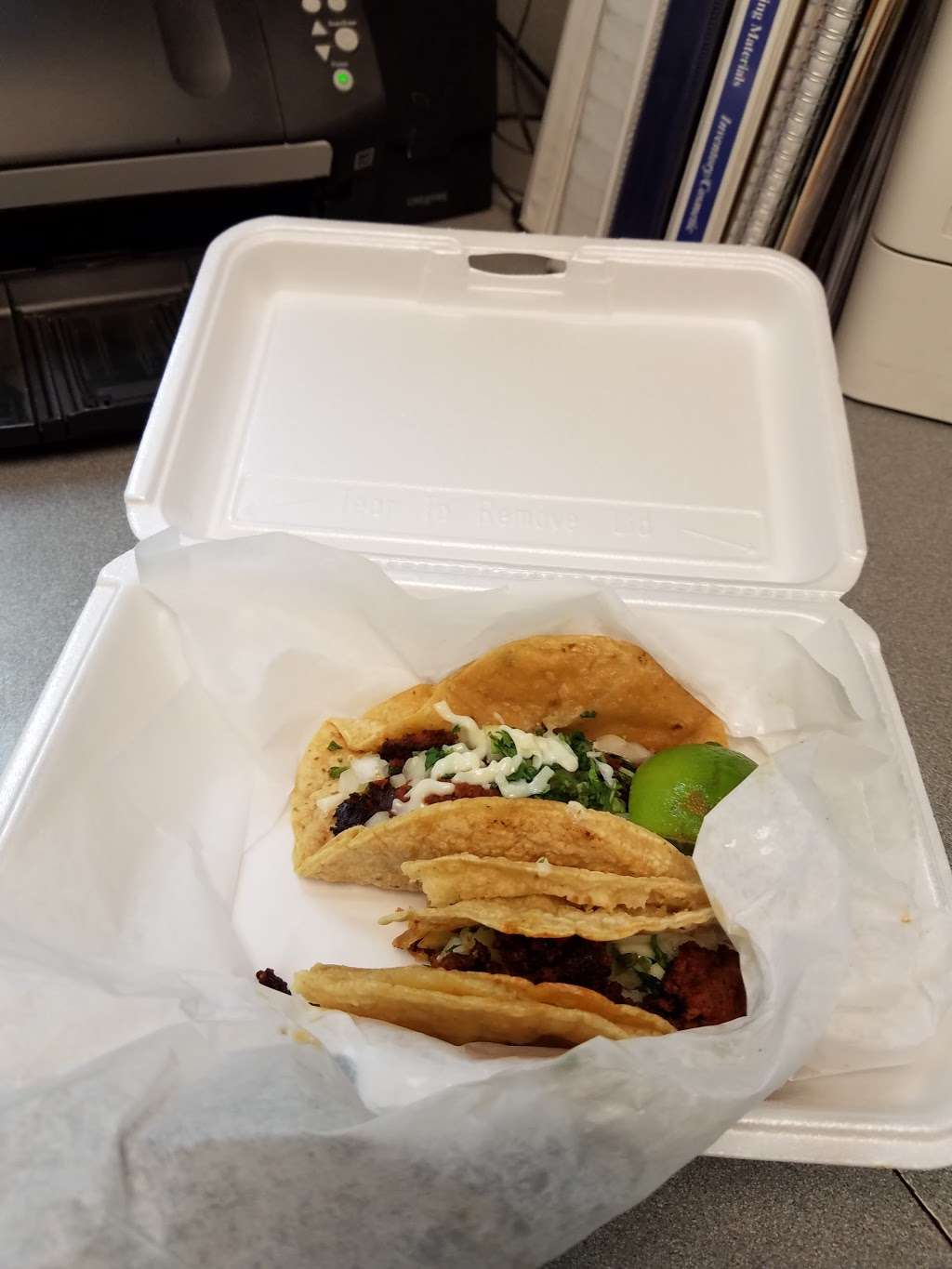 Breakfast 96 & Tacos | 4825 E 96th St Suite 1500, Indianapolis, IN 46240, USA | Phone: (317) 669-0240