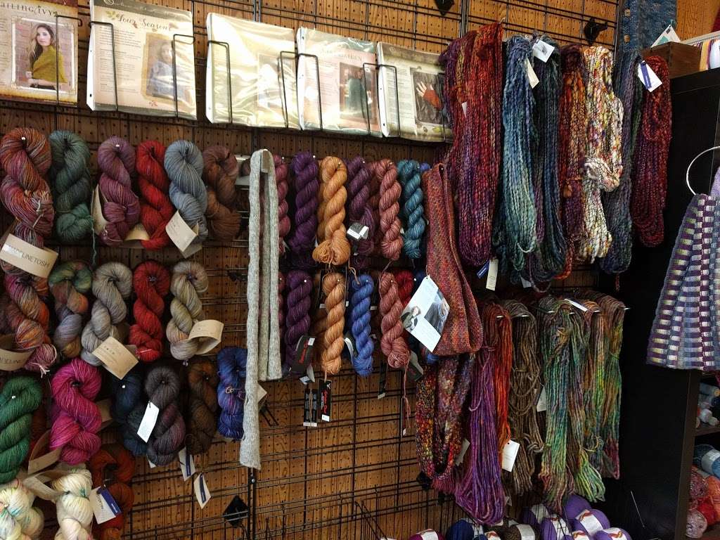 Spinnin Yarns | 145 N Griffith Blvd, Griffith, IN 46319, USA | Phone: (219) 924-7333
