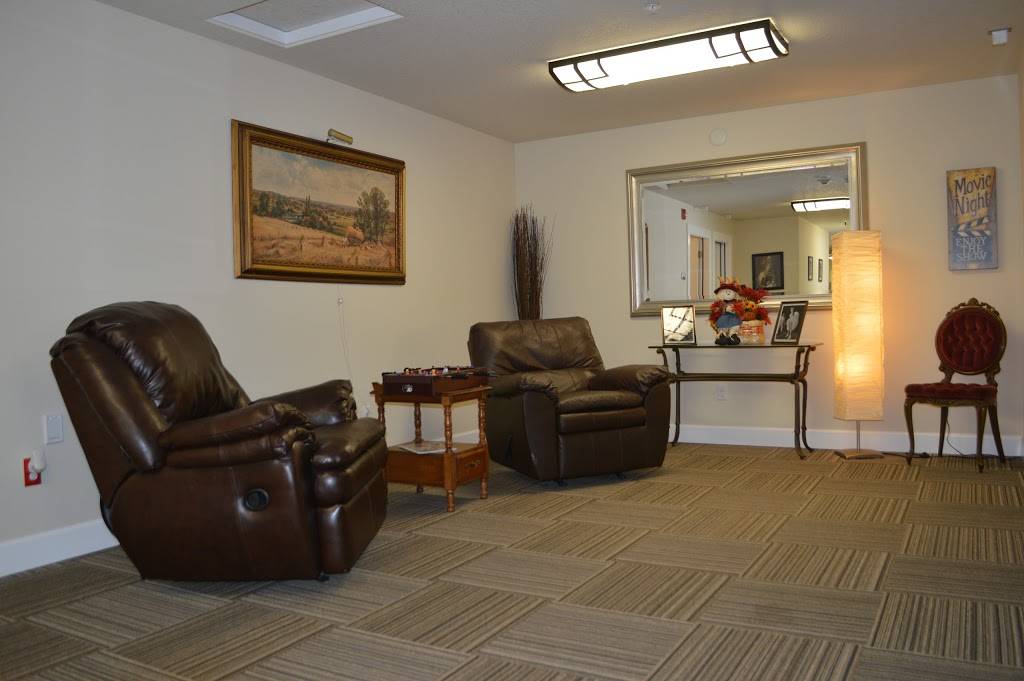 Clackamas View Senior Living | 14550 SE Vista Ln, Milwaukie, OR 97267 | Phone: (503) 659-2325