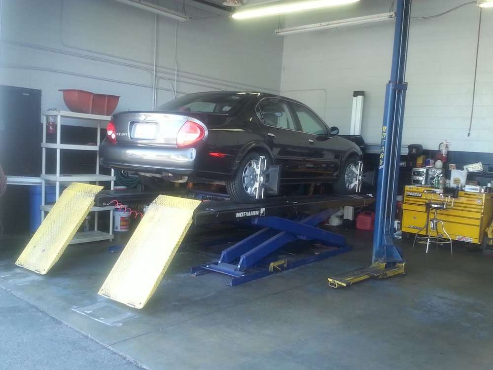 Agoura Car Care Tire Pros | 29166 Roadside Dr, Agoura Hills, CA 91301 | Phone: (818) 865-9821