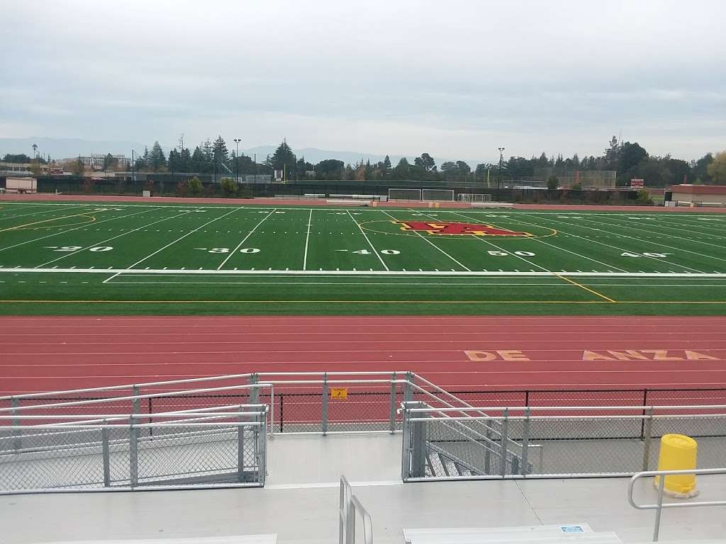 De Anza College Stadium & Track | 21250 Stevens Creek Blvd, Cupertino, CA 95014, USA | Phone: (408) 864-8826