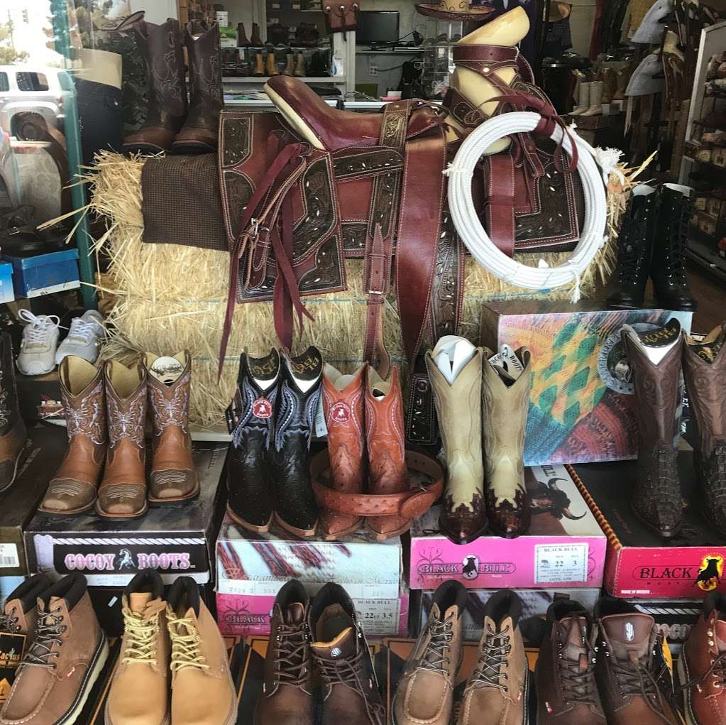 El Texano Boots | 1820, 8714 E Ave T suite e, Littlerock, CA 93543 | Phone: (661) 478-9618