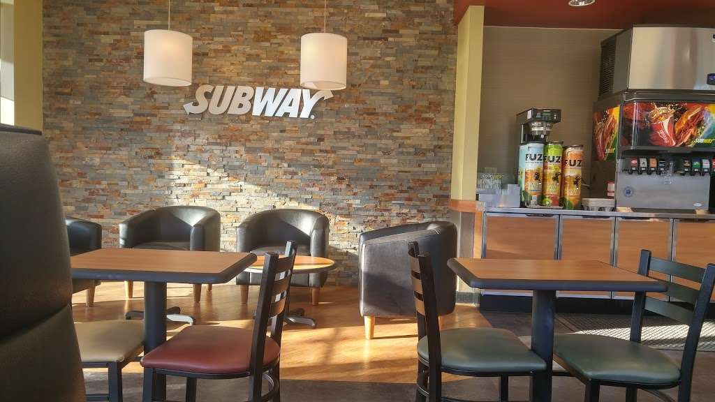 Subway Restaurants | 13425 University Blvd, Sugar Land, TX 77479 | Phone: (281) 494-0614