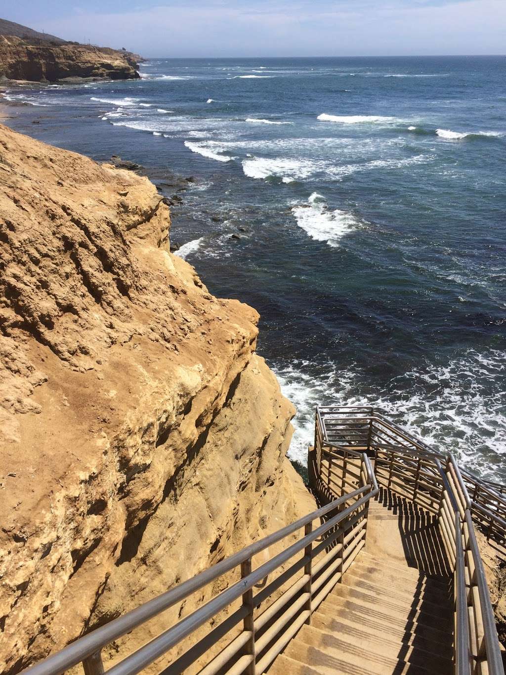 Sunset Cliffs Natural Park | Ladera St, San Diego, CA 92107, USA | Phone: (619) 525-8213