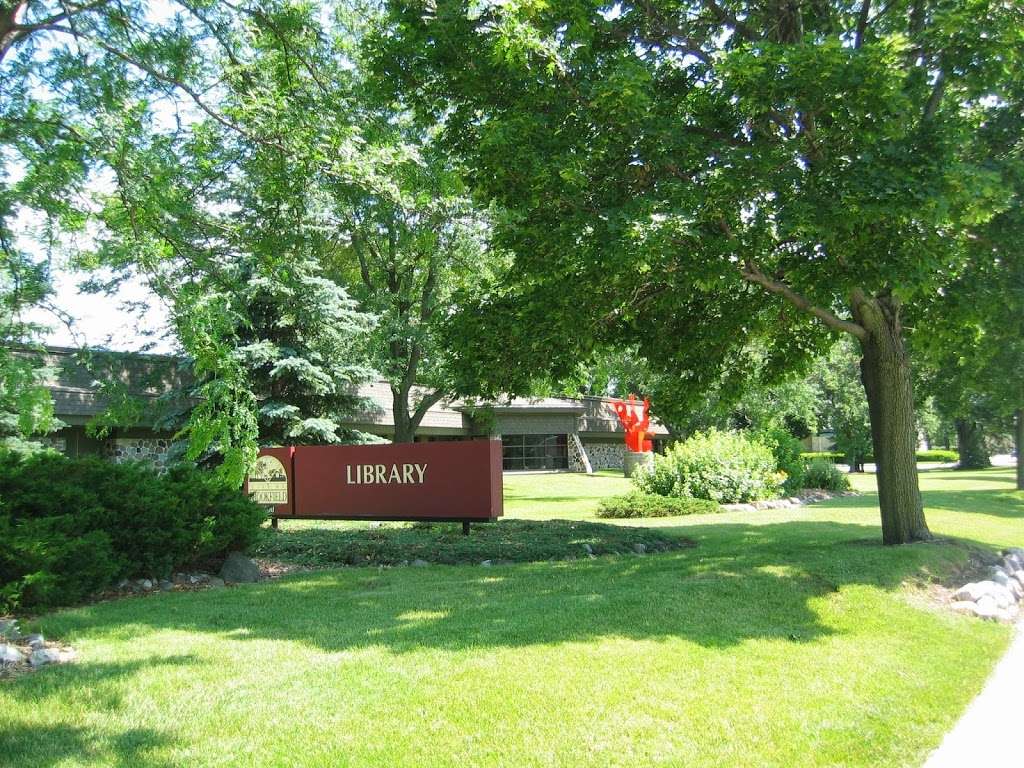 Brookfield Public Library | 1900 N Calhoun Rd, Brookfield, WI 53005, USA | Phone: (262) 782-4140