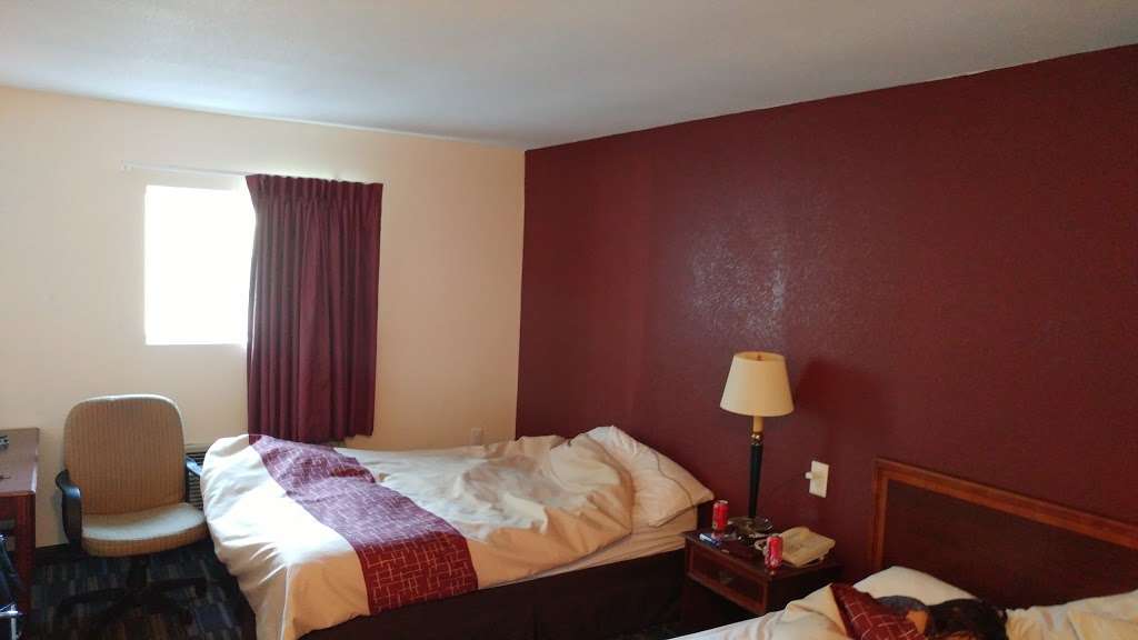 Red Roof Inn Lancaster - Strasburg | 2390 Lincoln Hwy, Lancaster, PA 17602, USA | Phone: (717) 397-6531