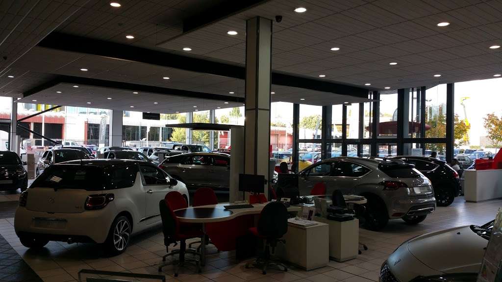 Citroen | Capital Interchange Way, London TW8 0EX, UK | Phone: 020 8987 4001