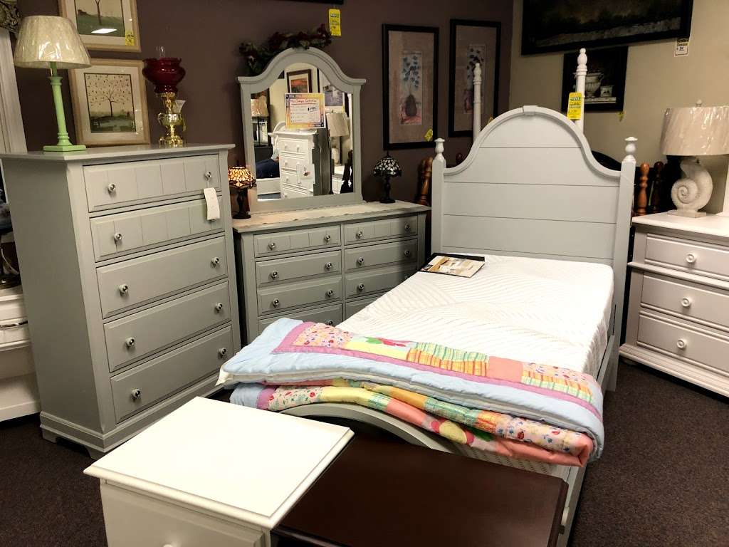 Warmington Furniture Inc | 459 Plain St, Rockland, MA 02370, USA | Phone: (781) 878-5759