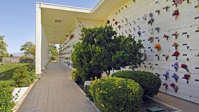 Palm Boulder Highway Mortuary | 800 S Boulder Hwy, Henderson, NV 89015, USA | Phone: (702) 464-8440