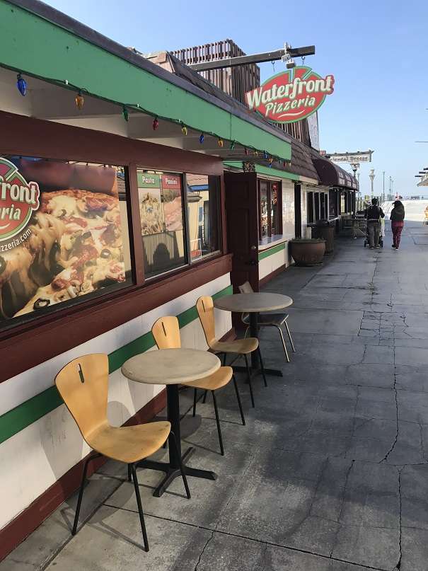 Waterfront Pizzeria | Fishermans Wharf, Redondo Beach, CA 90277 | Phone: (310) 374-7499