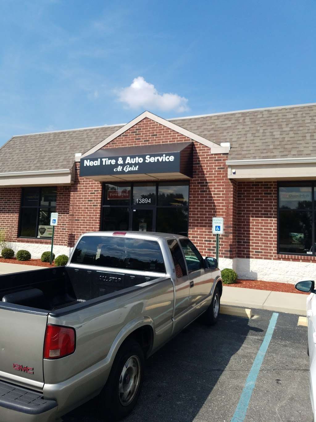 Neal Tire and Auto Service at Geist | 13894 E 96th St, McCordsville, IN 46055, USA | Phone: (317) 335-5558