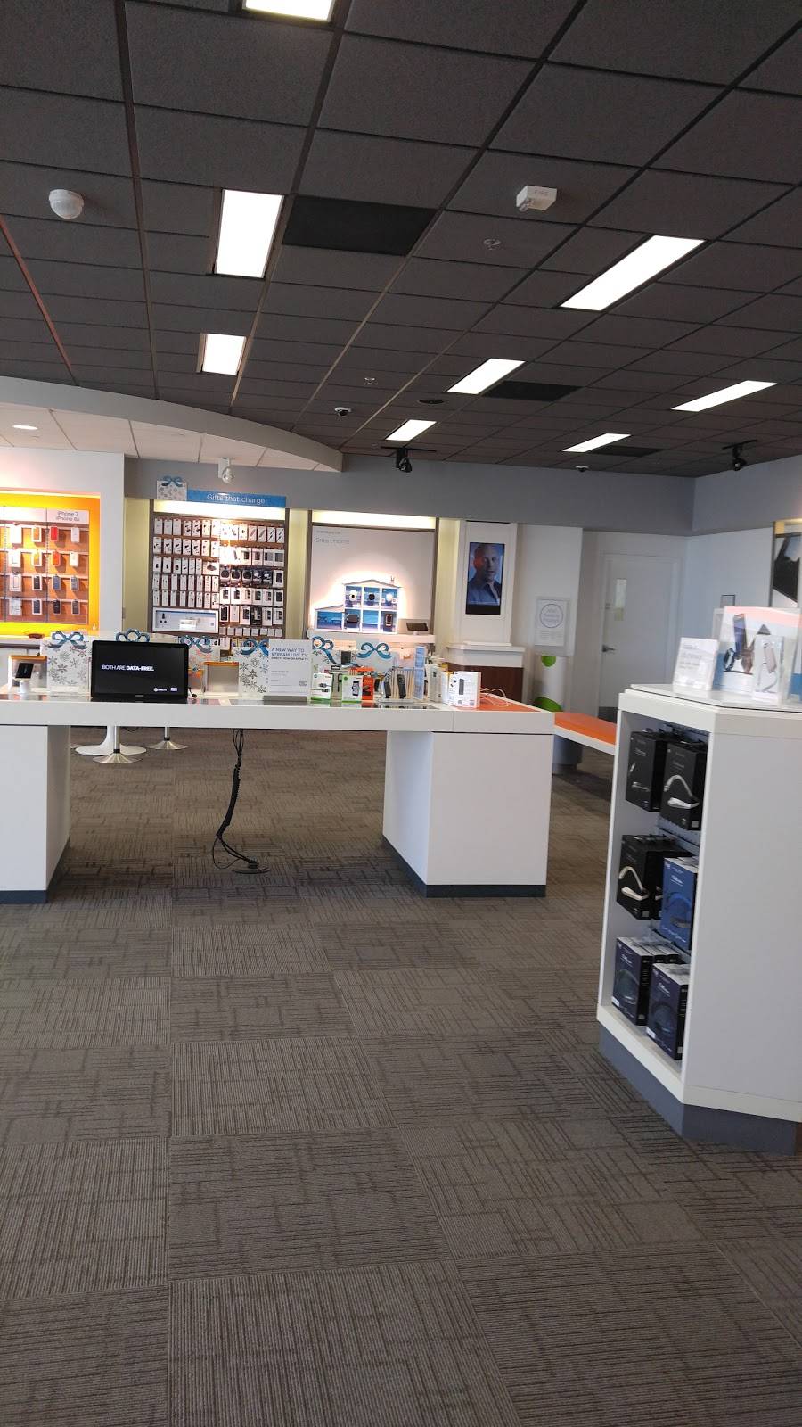 AT&T Store | 14532 Orchard Pkwy #100, Westminster, CO 80023, USA | Phone: (303) 280-0939