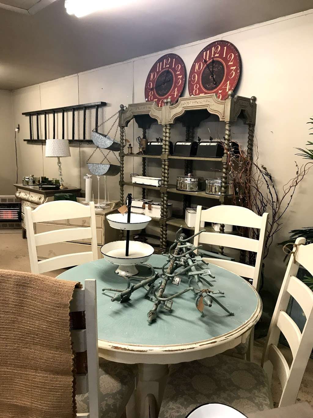 Flipped Furniture and Home | 216 Welwood Ave, Hawley, PA 18428, USA | Phone: (570) 351-4015