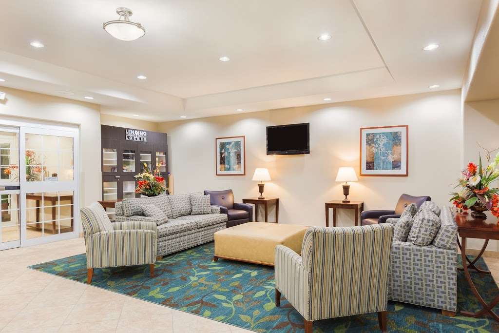 Candlewood Suites Lake Jackson-Clute | 506 E, TX-332, Lake Jackson, TX 77566, USA | Phone: (979) 297-0011