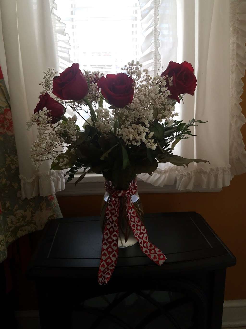 Flower Shop/Koons Florist | 46 Prince St, Littlestown, PA 17340, USA | Phone: (717) 359-4824