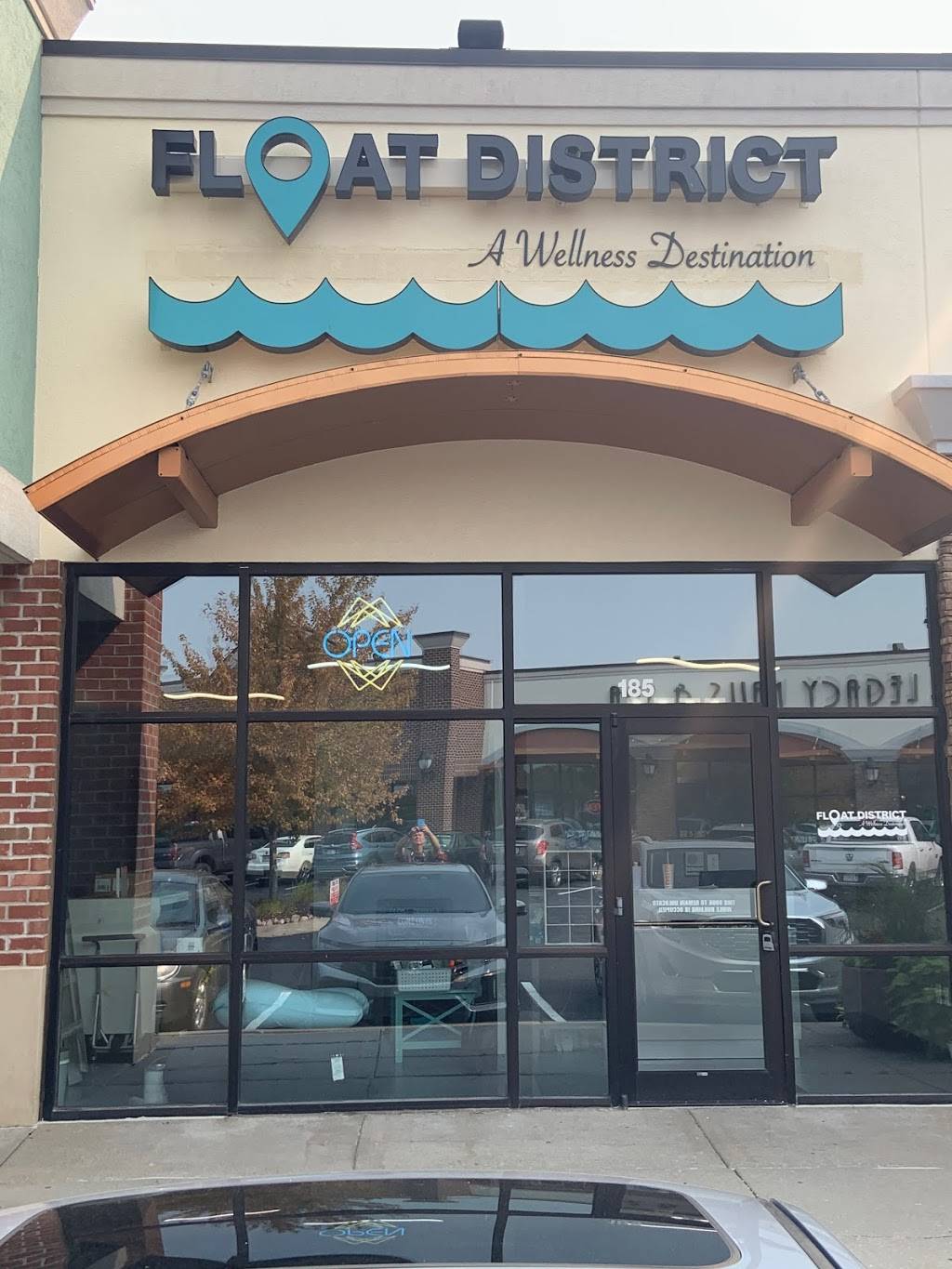 Float District Legacy | 16902 Wright Plaza #185, Omaha, NE 68130, USA | Phone: (531) 215-1560