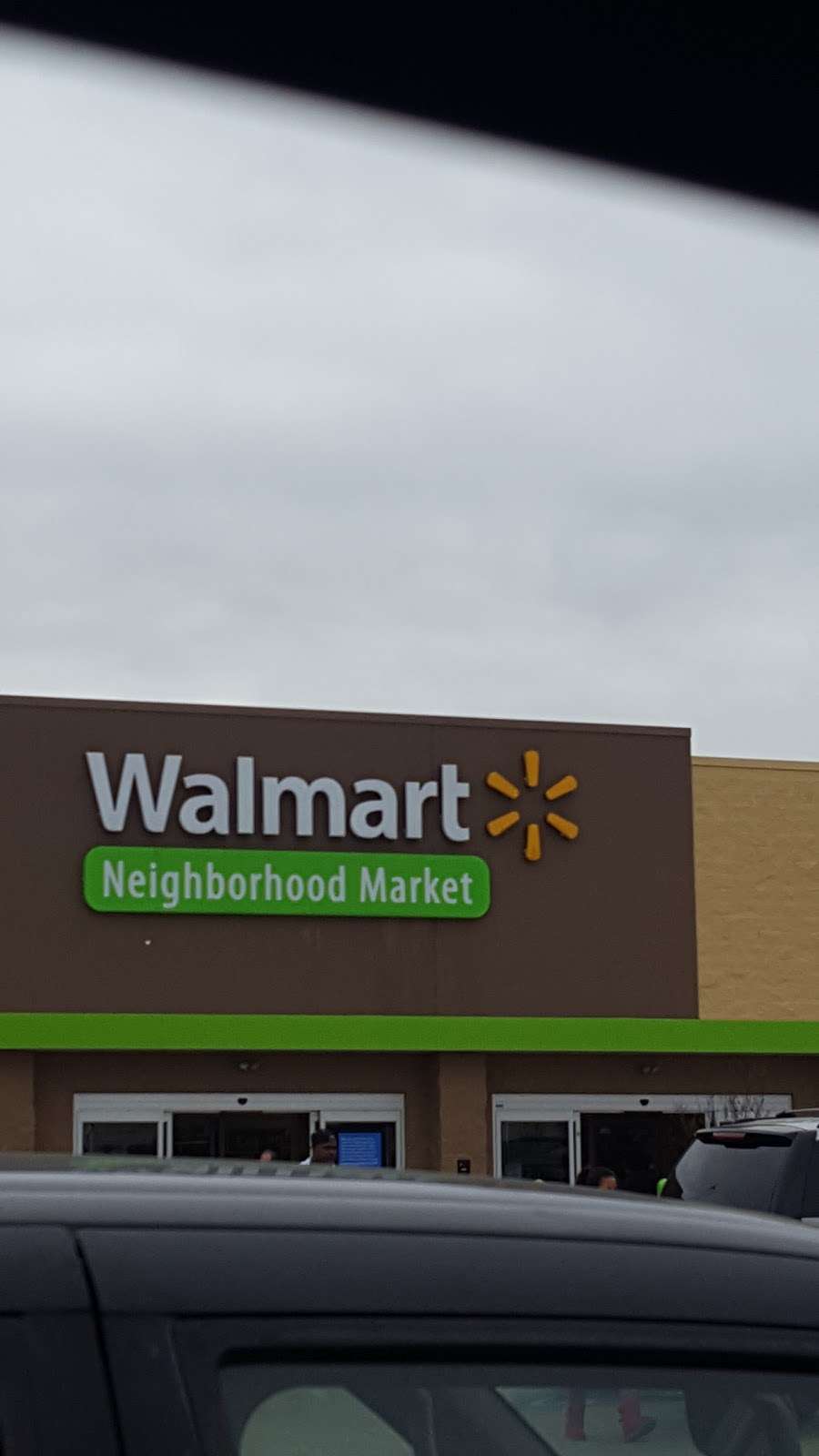Walmart Neighborhood Market | 108 W Parkerville Rd, DeSoto, TX 75115, USA | Phone: (469) 643-5012