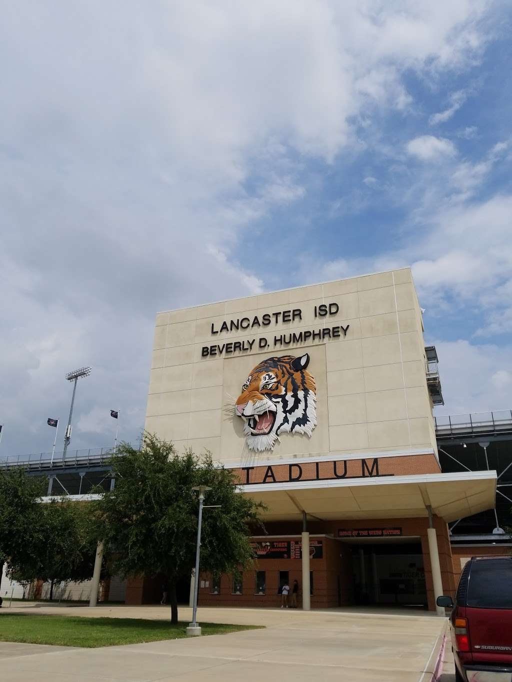 Lancaster High School in 200 E Wintergreen Rd, Lancaster, TX 75134, USA