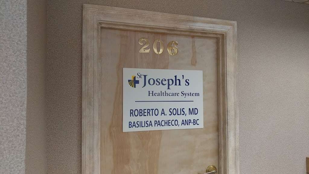 Solis Roberto A MD | 205 Browertown Rd Suite #206, Woodland Park, NJ 07424 | Phone: (973) 569-6112