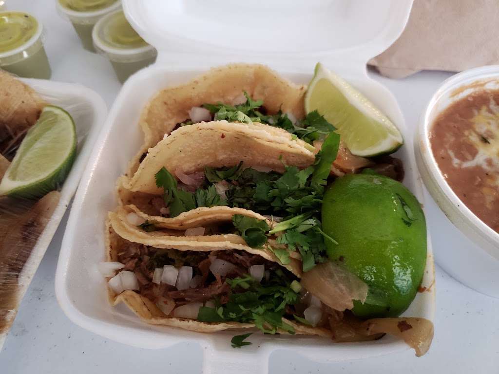 3 Hermanos Taqueria | 1450 W Pleasant Run Rd #172, Lancaster, TX 75146, USA | Phone: (214) 269-1705