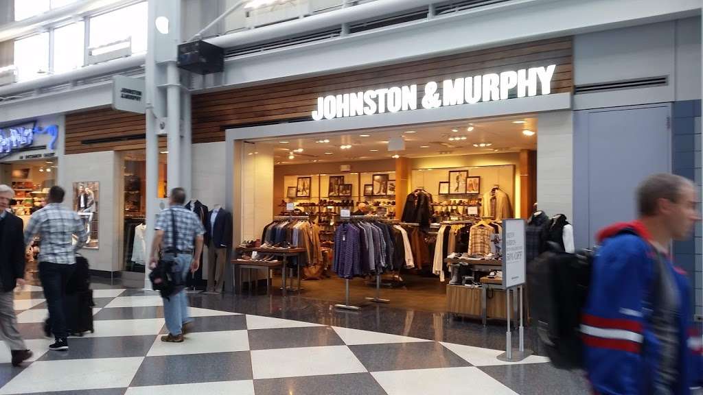 Johnston & Murphy | Terminal 1, Bessie Coleman Dr Gate B6, Chicago, IL 60666 | Phone: (773) 462-9031